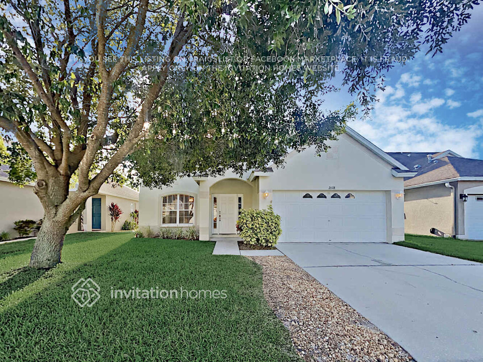2618 Palesta Dr in Trinity, FL - Building Photo