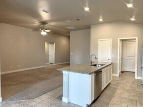 13703 Avenue T in Lubbock, TX - Foto de edificio - Building Photo