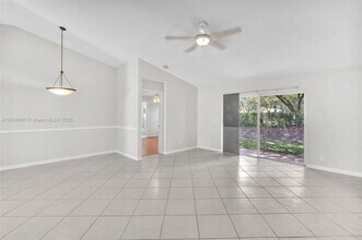 1617 Zenith Way in Weston, FL - Building Photo - Building Photo
