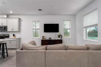 1912 Swivel Ln in Sarasota, FL - Building Photo - Building Photo