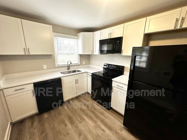 property at 903 Holt St