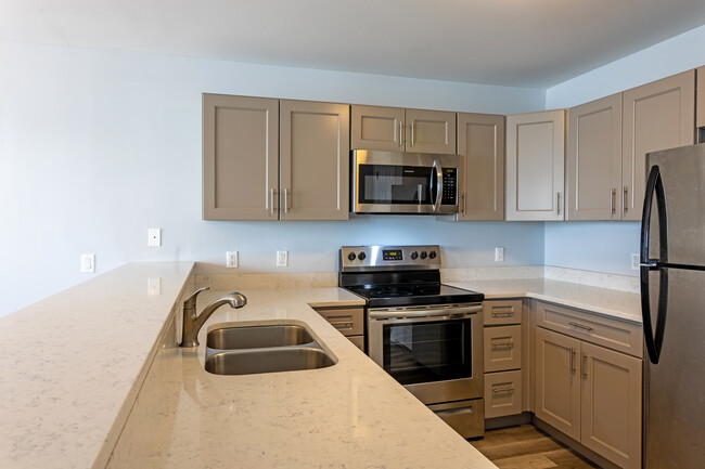 Ava Kay Townhomes in Panama City, FL - Foto de edificio - Interior Photo