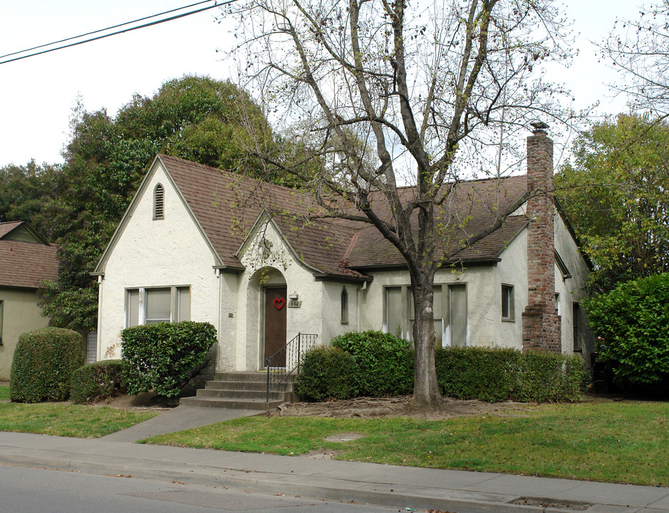 902 Morgan St in Santa Rosa, CA - Building Photo