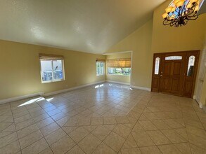 1762 Fuerte Estates Dr in El Cajon, CA - Building Photo - Building Photo