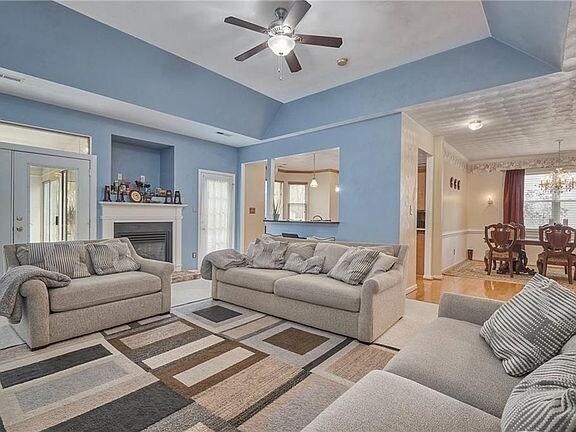 2923 Drum Point Crescent in Chesapeake, VA - Building Photo - Building Photo