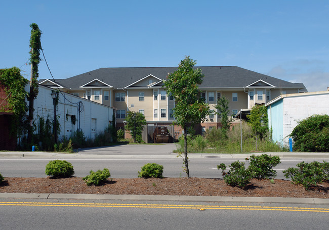 Alliance Inn Apartments in Myrtle Beach, SC - Building Photo - Building Photo