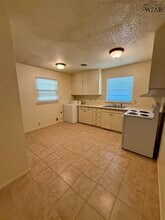 1635 Sumner Terrace in Wichita Falls, TX - Building Photo - Building Photo