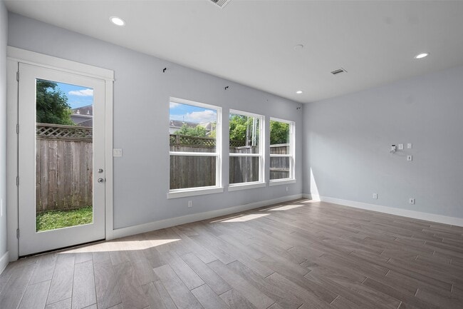 property at 1606 Westside Gardens Ln