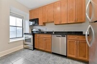 77 Montgomery St, Unit #3 in Boston, MA - Building Photo - Building Photo