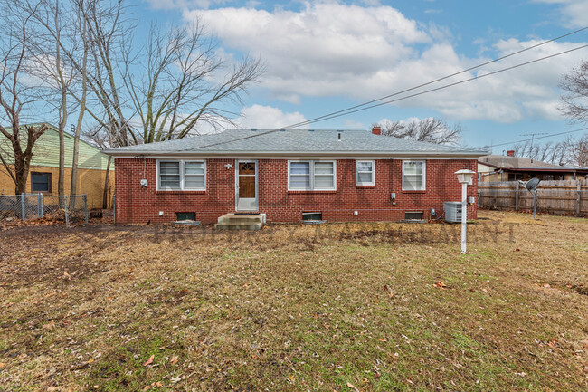 2224 McAdam St in Wichita, KS - Building Photo - Building Photo