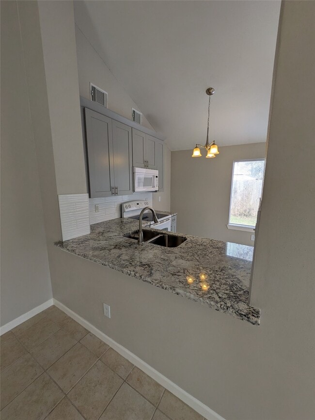 property at 18514 Meadows Way Dr