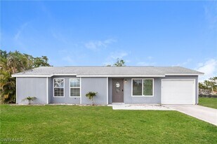 5835 Spearman Cir in North Port, FL - Building Photo