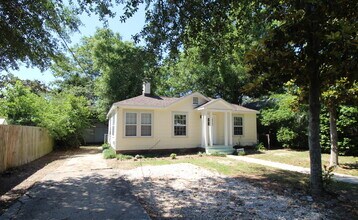 1421 E Jordan St in Pensacola, FL - Building Photo - Building Photo