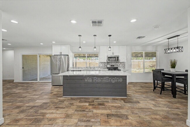 property at 2174 E Palmcroft Dr