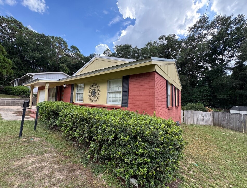 406 Rosa Ave in Fairhope, AL - Building Photo