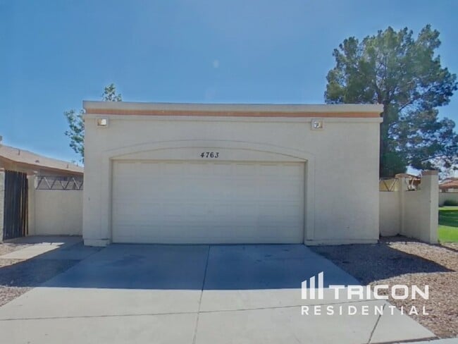 property at 4763 W Menadota Dr