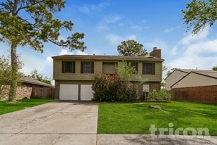 1702 Floyd Rd in League City, TX - Building Photo