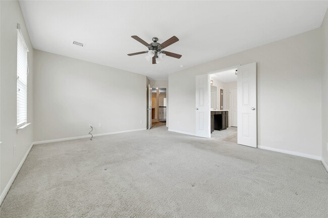 property at 3319 Fairmont Hills Ln