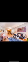 825 S Miller St in Chicago, IL - Building Photo - Building Photo