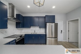 202 W 7th St in Plainfield, NJ - Building Photo - Building Photo