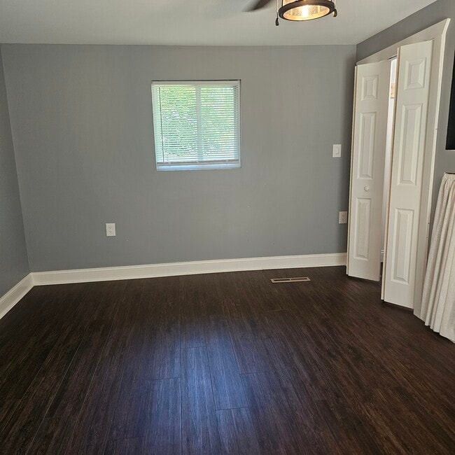 4430 Emmons Rd in Howell, MI - Building Photo - Building Photo