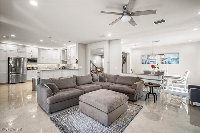 property at 4334 Aurora St