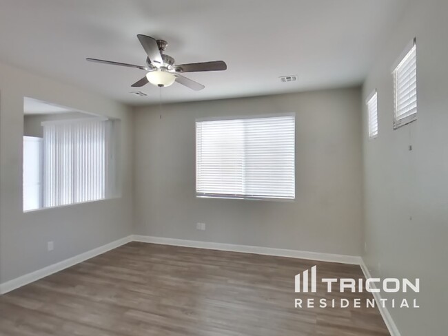 631 Marlberry Pl in Henderson, NV - Building Photo - Building Photo