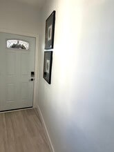 527 W Colden Ave in Los Angeles, CA - Building Photo - Building Photo