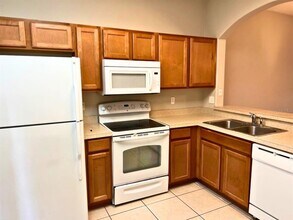 4191 Winding Vine Dr in Lakeland, FL - Building Photo - Building Photo