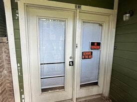 9833 Walnut St, Unit #Q102 in Dallas, TX - Building Photo