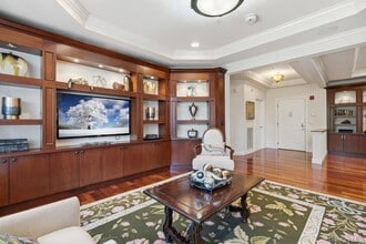 336 Trotting Ln in Westbury, NY - Building Photo - Building Photo