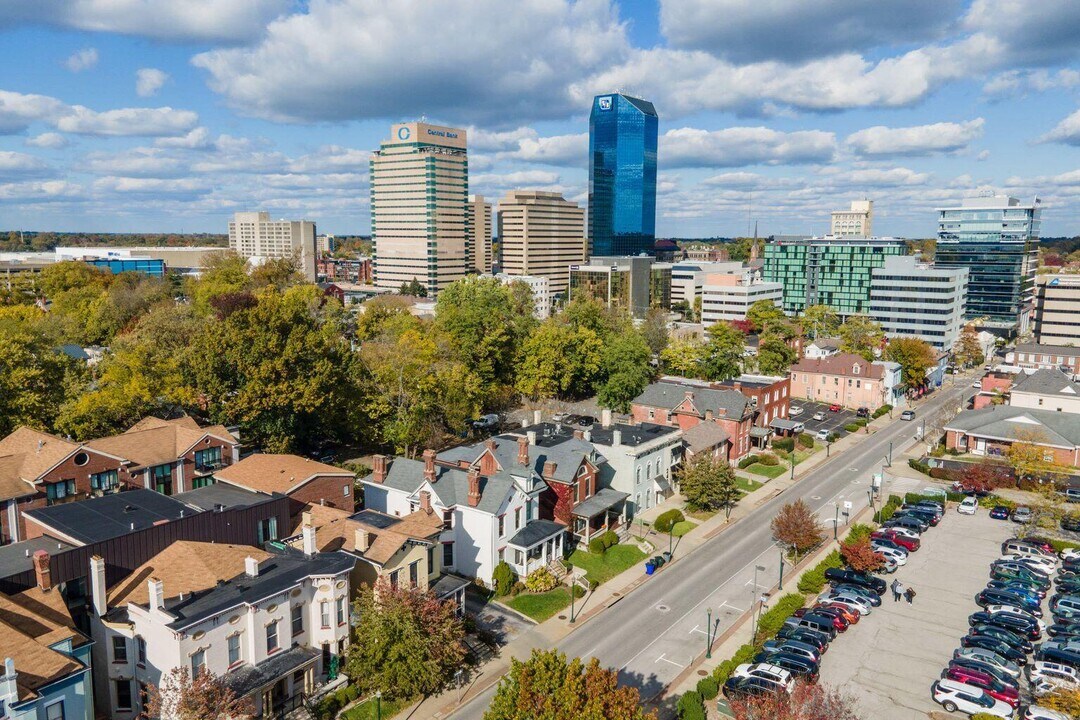 257 S Limestone in Lexington, KY - Building Photo