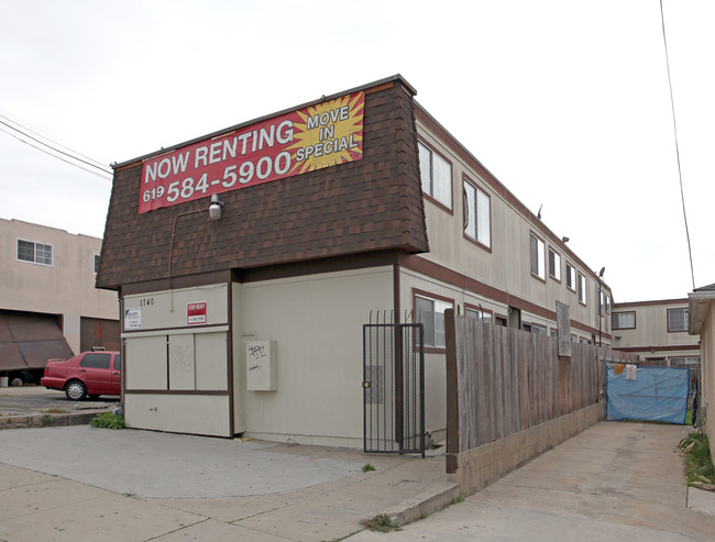 1740 N Ave in National City, CA - Foto de edificio - Building Photo