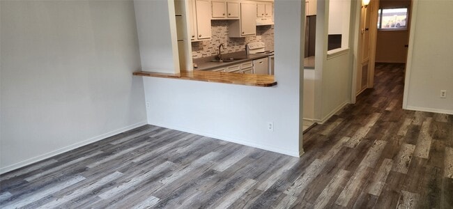 property at 11550 Chimney Rock Rd