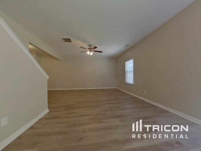 1042 Sutherland Dr in Winder, GA - Building Photo - Building Photo