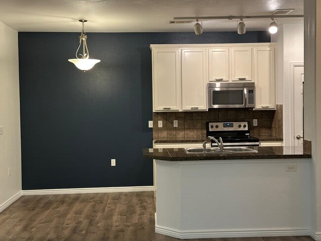 2672 S Cathay Way, Unit 103