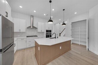 7267 Kodiak Ln in Sarasota, FL - Building Photo - Building Photo