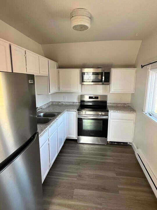 120 S Bozeman Ave in Bozeman, MT - Building Photo