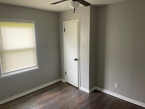 2128 W 47th St in Tulsa, OK - Building Photo - Building Photo