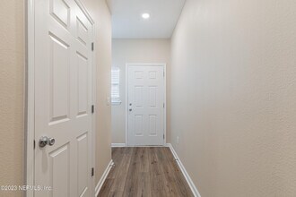 9833 Fiddleback Ln in Jacksonville, FL - Building Photo - Building Photo