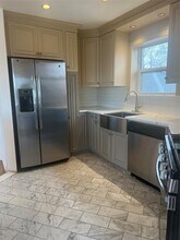 20-05 Hazen St in Queens, NY - Building Photo - Building Photo