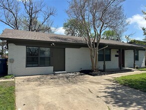 220 N Bernice Dr in Garland, TX - Building Photo - Building Photo