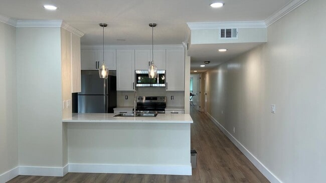 178 Cypress Point Dr in Palm Beach Gardens, FL - Building Photo - Building Photo