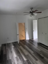 400 N Woodstock Rd in Southbridge, MA - Building Photo - Building Photo