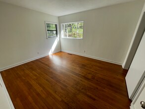 3147 Shirley Dr in Jackson, MS - Building Photo - Building Photo