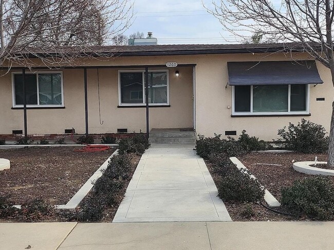 property at 1260 S Klein Ave