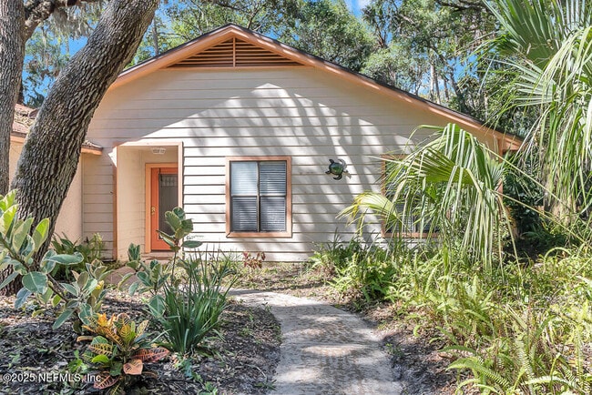1908 Sea Oats Dr in Atlantic Beach, FL - Building Photo - Building Photo