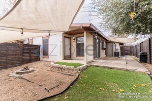 2903 Parker Ln in Austin, TX - Building Photo