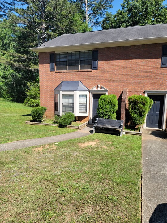 1936 Patterson Cir in Lawrenceville, GA - Building Photo