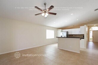 7661 Bristol Bay Ln in Greenacres, FL - Building Photo - Building Photo